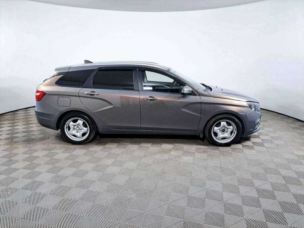 Купить Lada (ВАЗ) Vesta SW, 2019, 77 710 км, фото №4