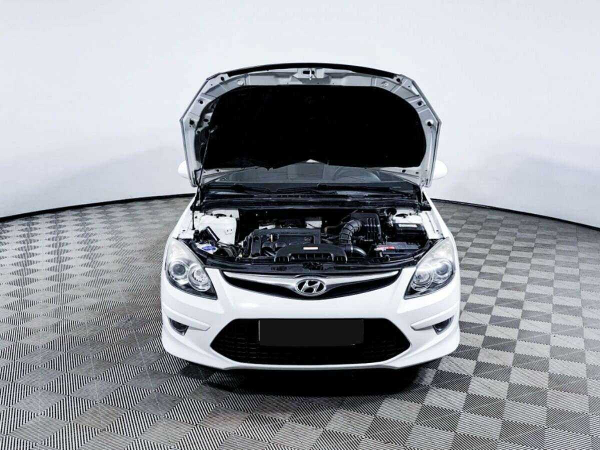 Купить Hyundai i30, 2011, 212 800 км, фото №9