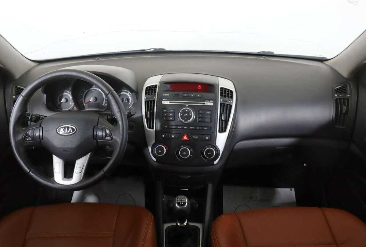 Купить Kia Ceed, 2011, 183 125 км, фото №11