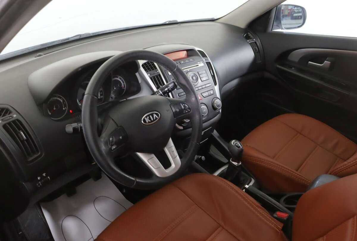 Купить Kia Ceed, 2011, 183 125 км, фото №13