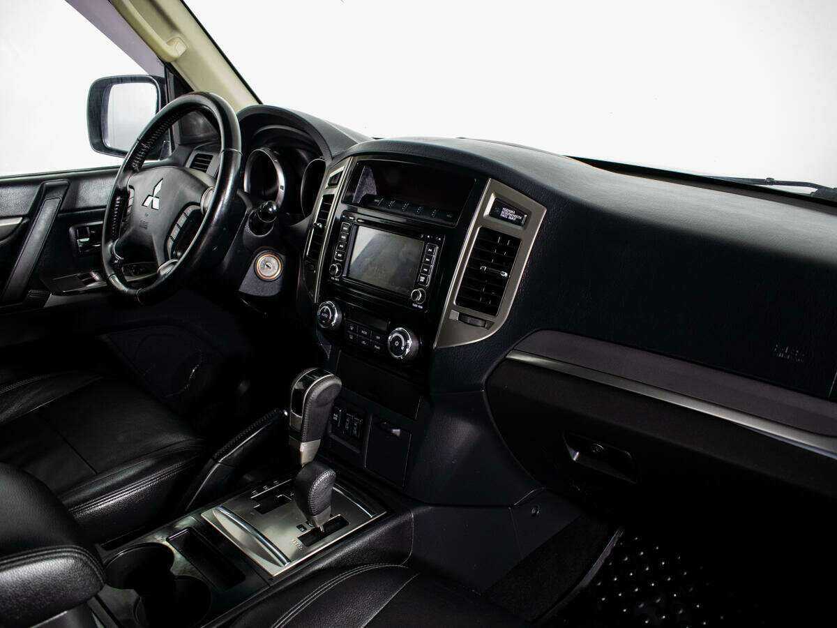 Купить Mitsubishi Pajero, 2015, 244 530 км, фото №6