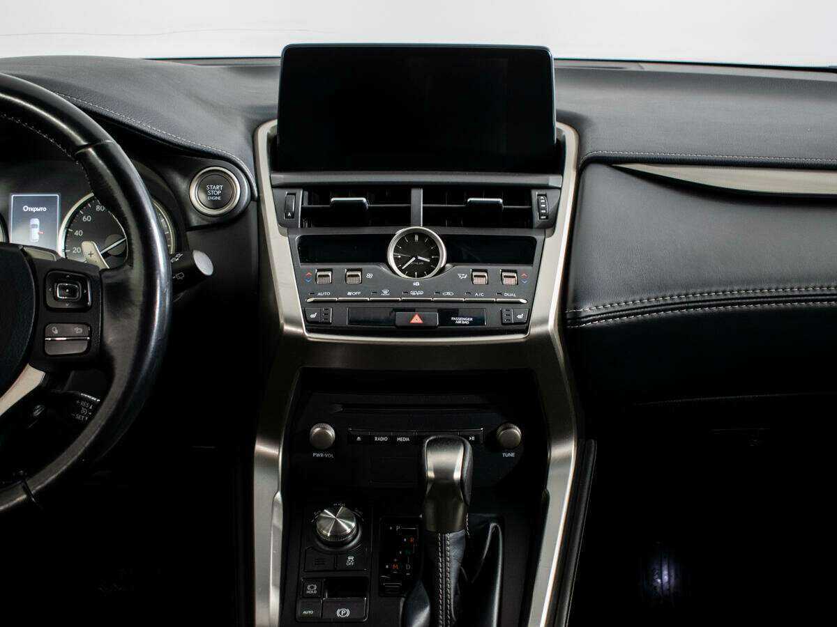 Купить Lexus NX 300, 2017, 134 210 км, фото №9