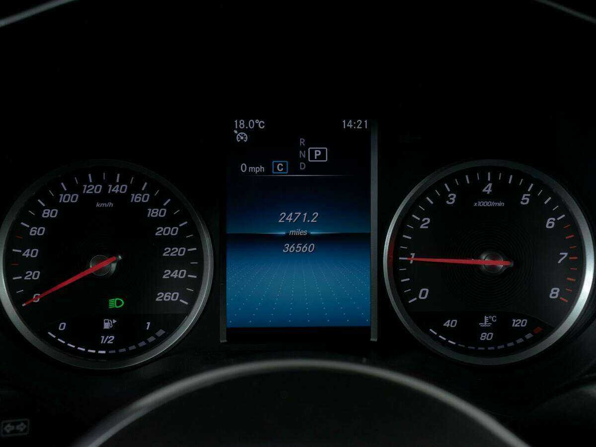 Купить Mercedes-Benz GLC 200, 2021, 58 825 км, фото №11