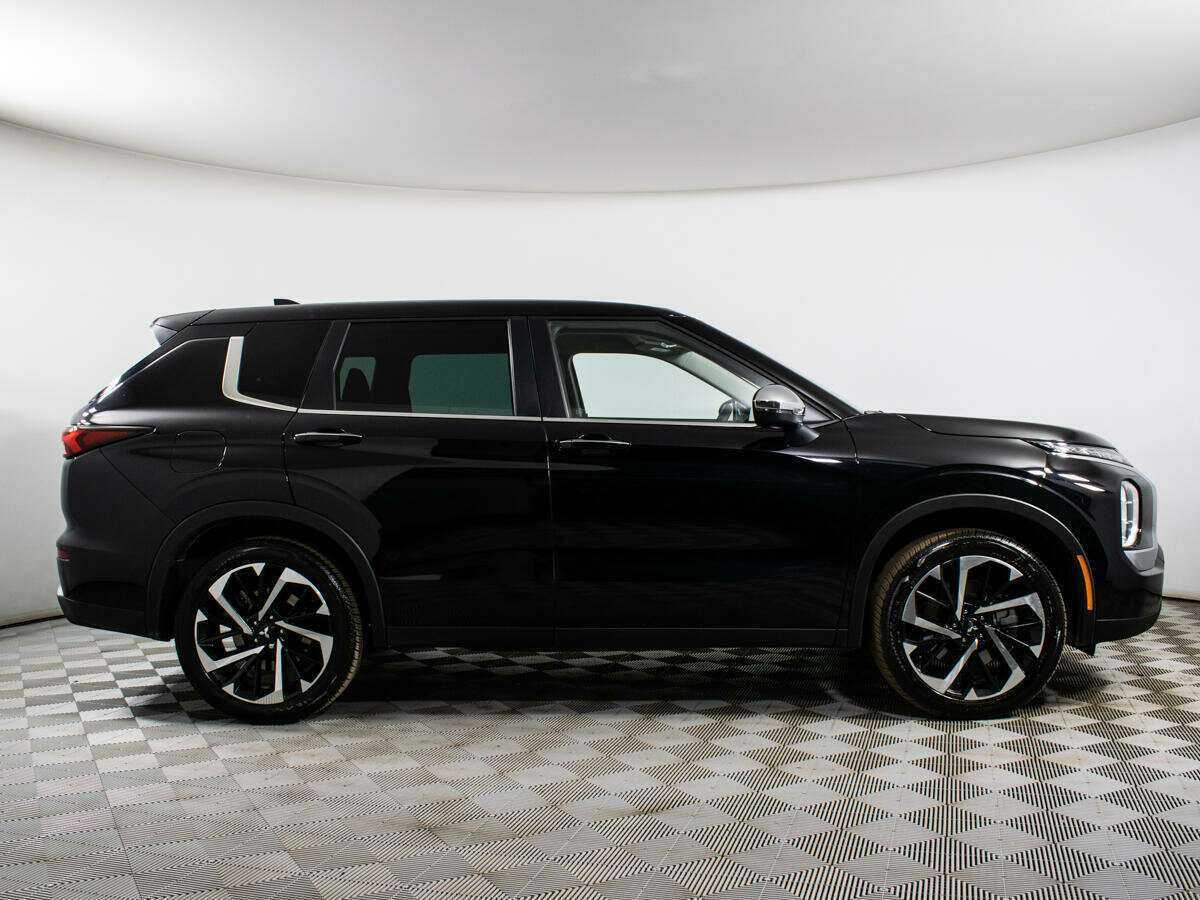 Купить Mitsubishi Outlander, 2022, 16 338 км, фото №4