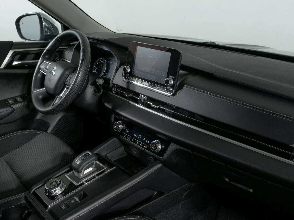 Купить Mitsubishi Outlander, 2022, 16 338 км, фото №9