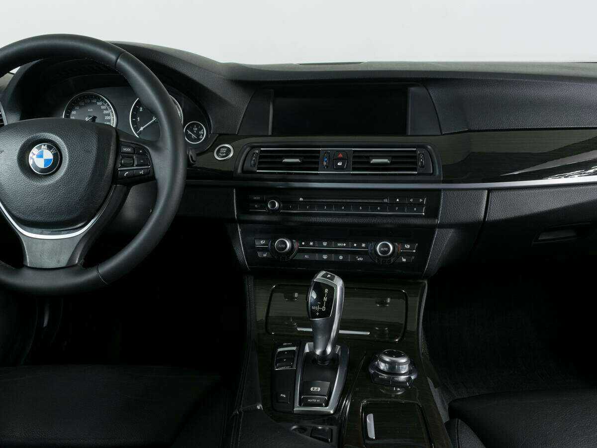 Купить BMW 5 серии 523i, 2011, 123 872 км, фото №9