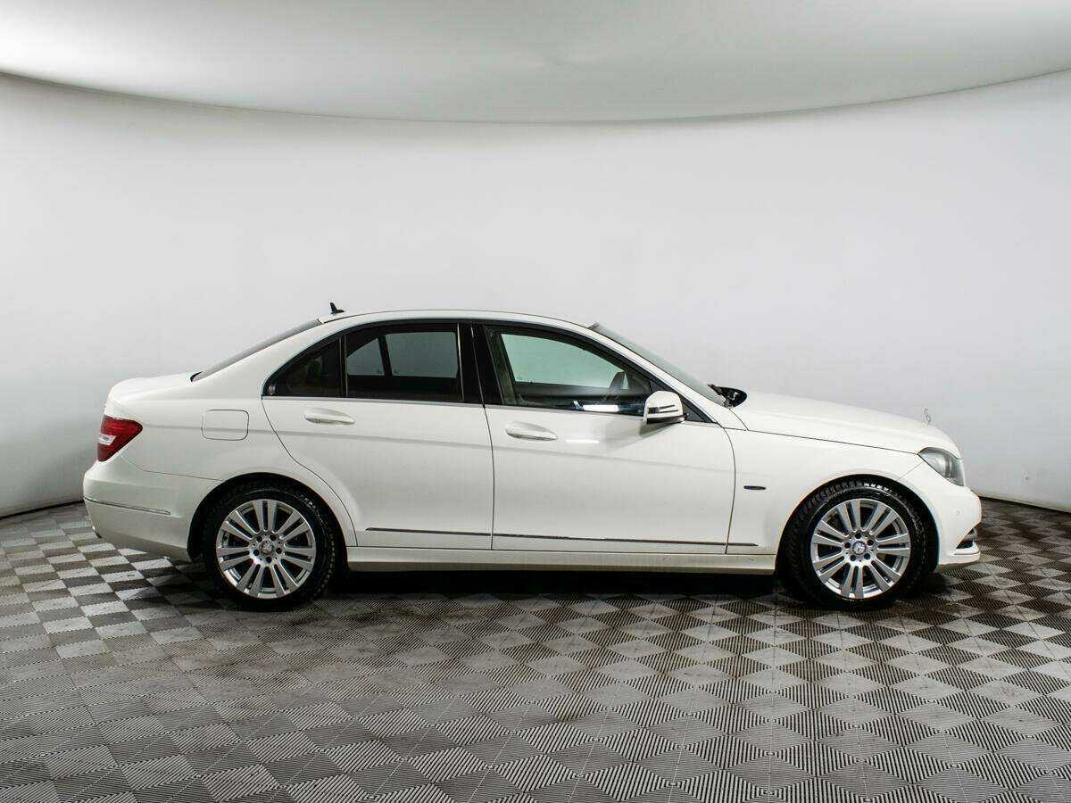 Купить Mercedes-Benz C-Класс 300, 2011, 198 377 км, фото №4