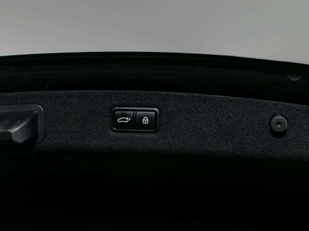 Купить Genesis G90, 2017, 124 794 км, фото №9