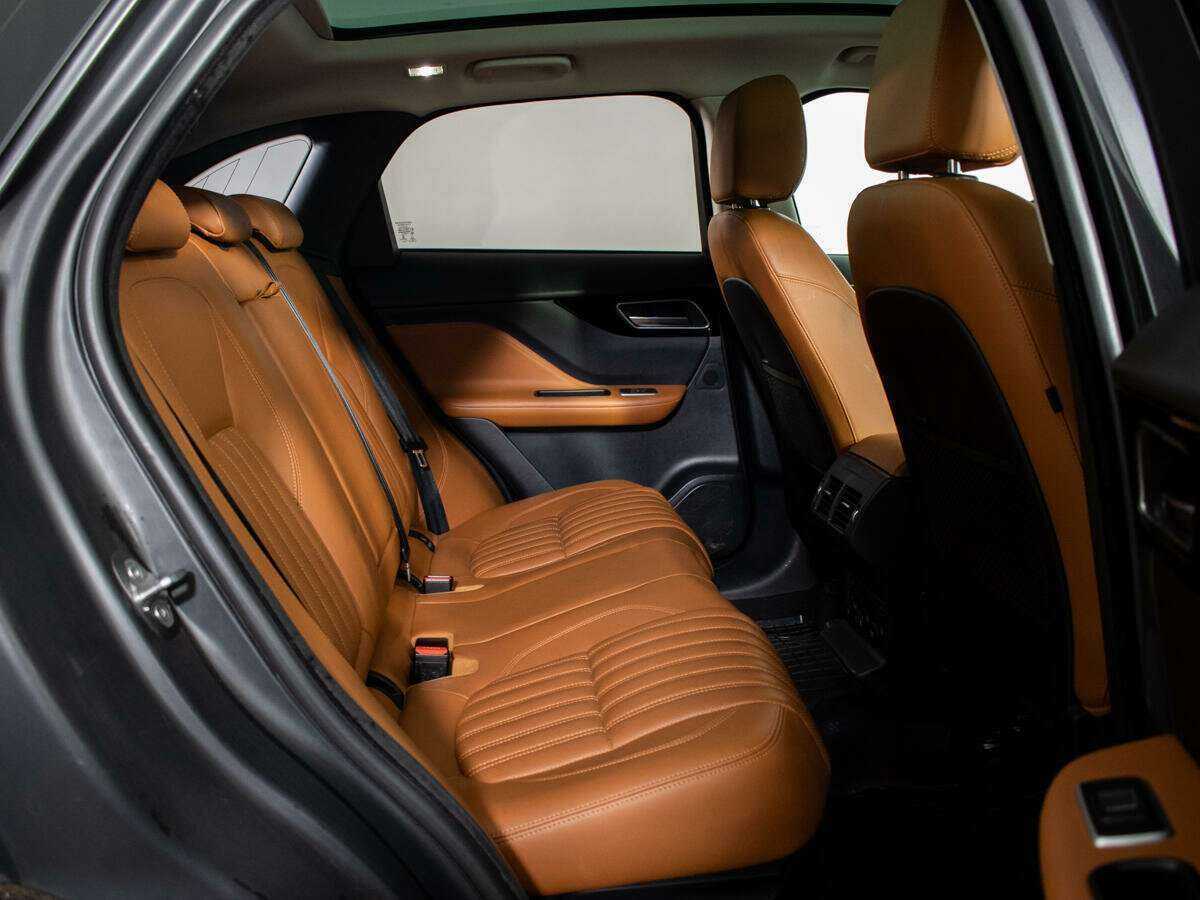 Купить Jaguar F-Pace, 2018, 121 000 км, фото №10
