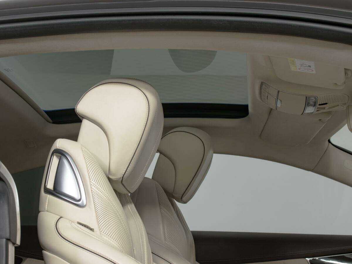 Купить Mercedes-Benz S-Класс AMG 63 AMG, 2015, 94 700 км, фото №13