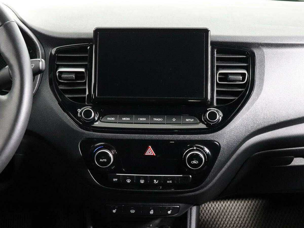 Купить Hyundai Solaris, 2022, 26 301 км, фото №11