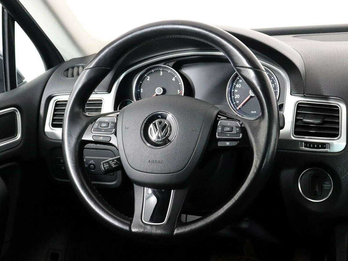 Купить Volkswagen Touareg, 2016, 170 300 км, фото №11