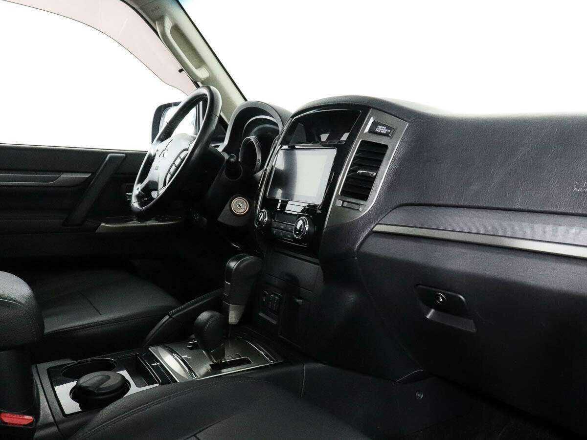 Купить Mitsubishi Pajero, 2018, 150 231 км, фото №5
