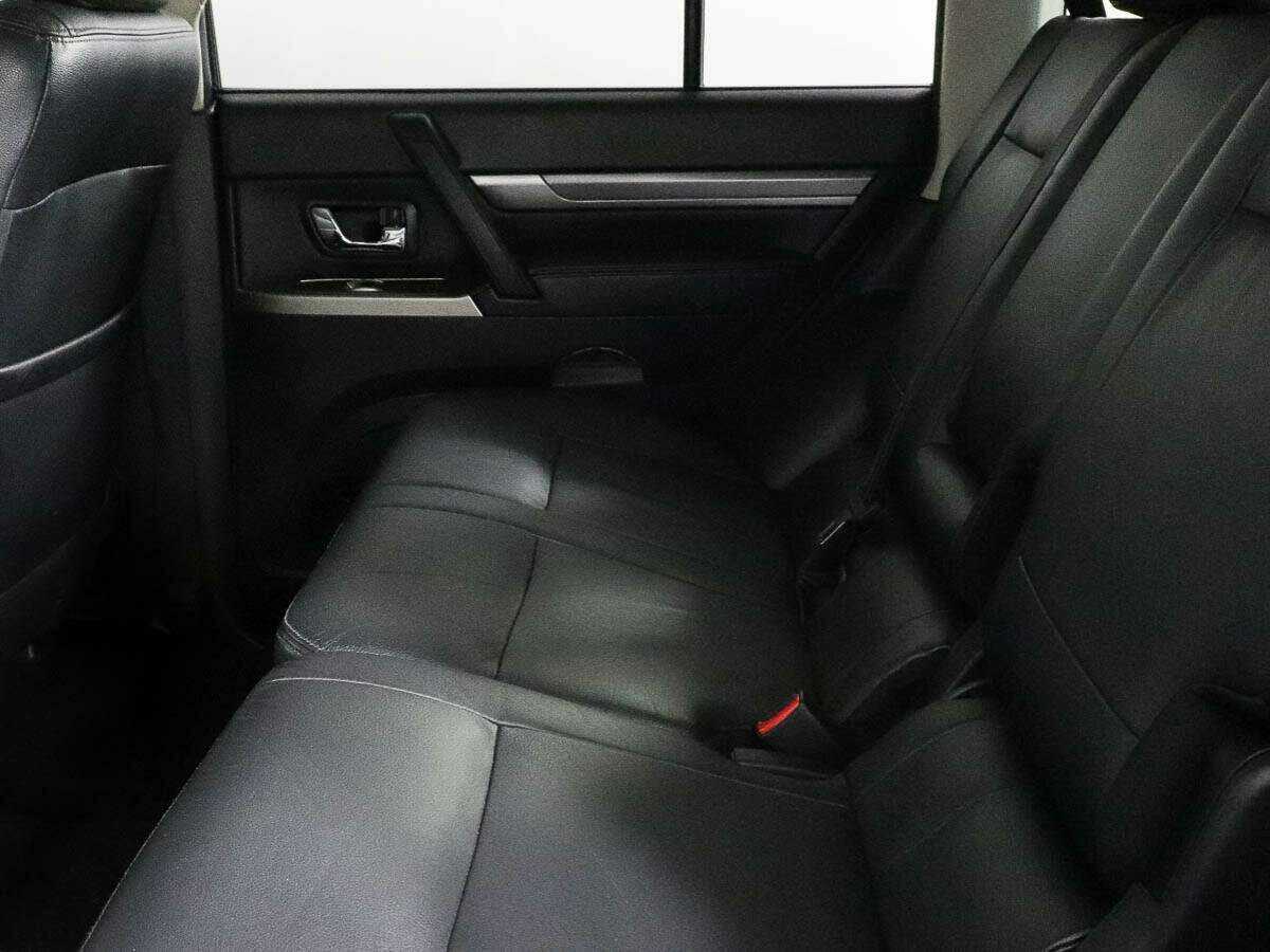 Купить Mitsubishi Pajero, 2018, 150 231 км, фото №6