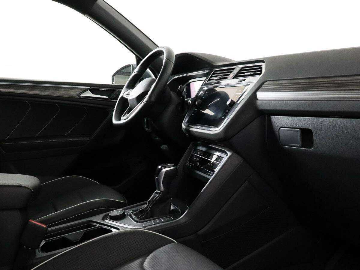 Купить Volkswagen Tiguan, 2021, 14 245 км, фото №6