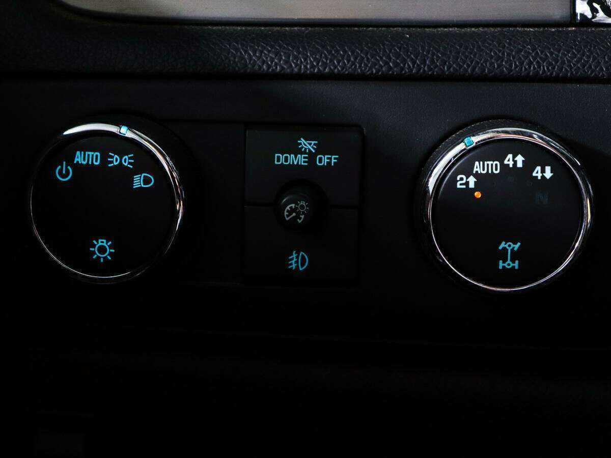 Купить Chevrolet Tahoe 6AT, 2013, 282 668 км, фото №17