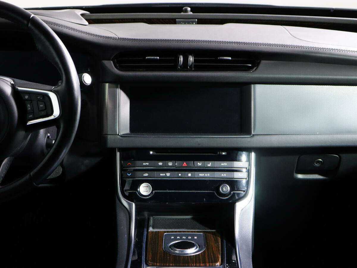 Купить Jaguar XF, 2018, 67 090 км, фото №12