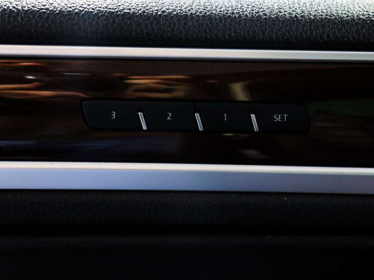 Купить Volkswagen Touareg, 2016, 117 163 км, фото №20