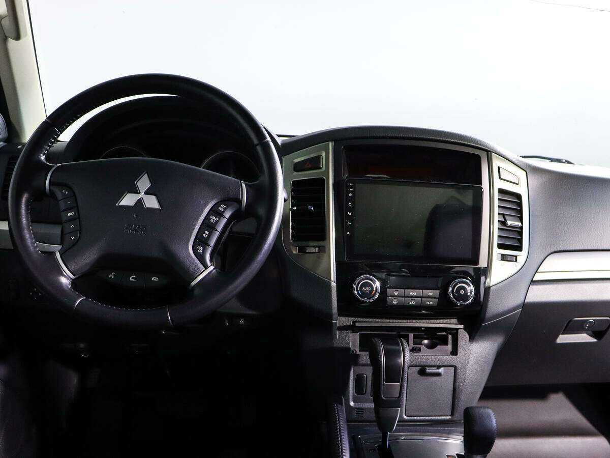Купить Mitsubishi Pajero, 2021, 29 010 км, фото №10