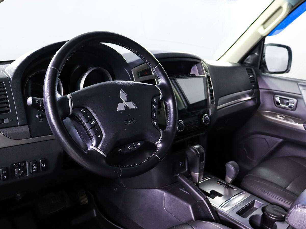 Купить Mitsubishi Pajero, 2021, 29 010 км, фото №12