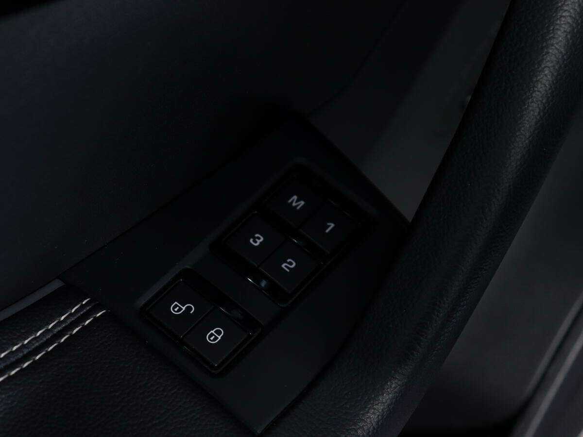 Купить Jaguar F-Pace, 2016, 90 800 км, фото №20