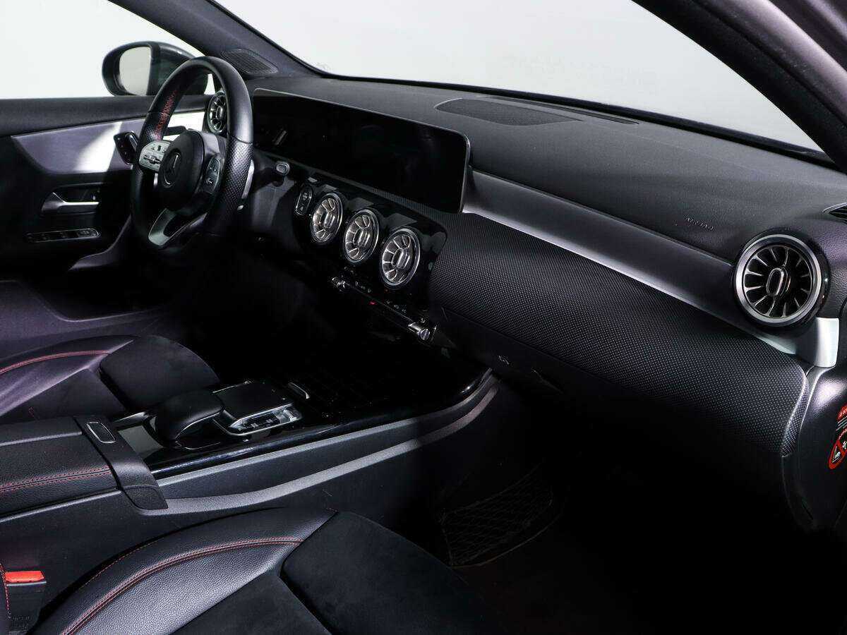 Купить Mercedes-Benz A-Класс 200, 2019, 60 000 км, фото №9