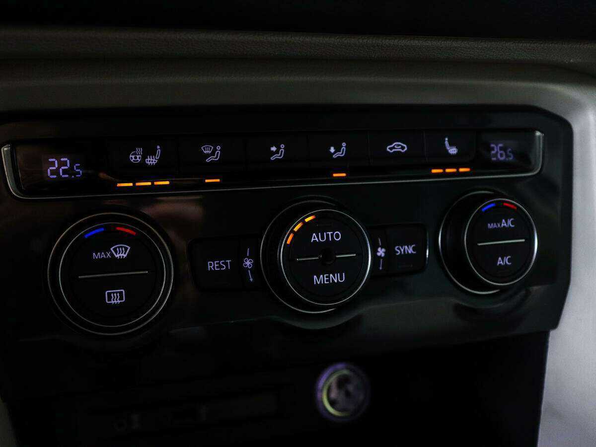 Купить Volkswagen Tiguan, 2017, 101 900 км, фото №15