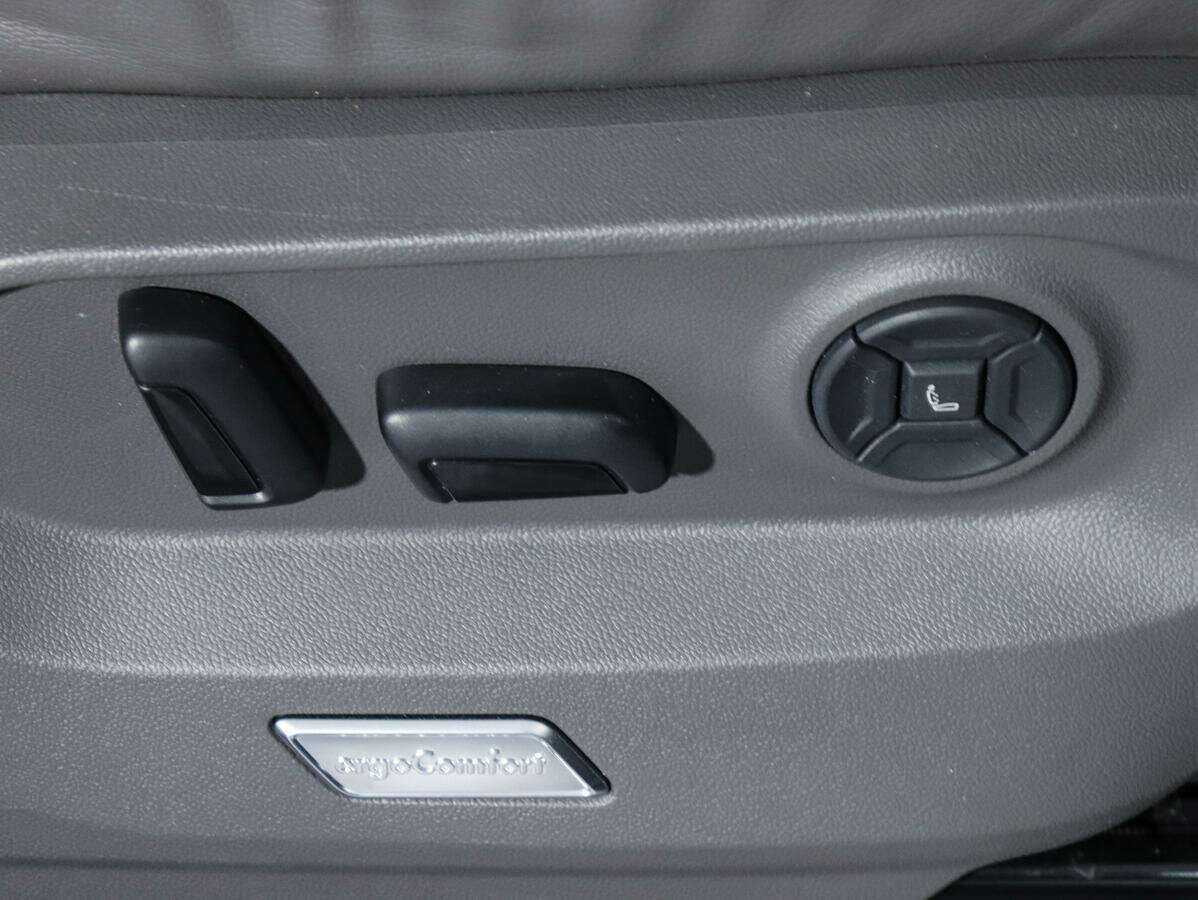 Купить Volkswagen Touareg, 2018, 38 398 км, фото №16