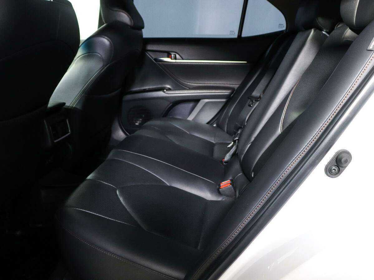 Купить Toyota Camry, 2019, 101 610 км, фото №8