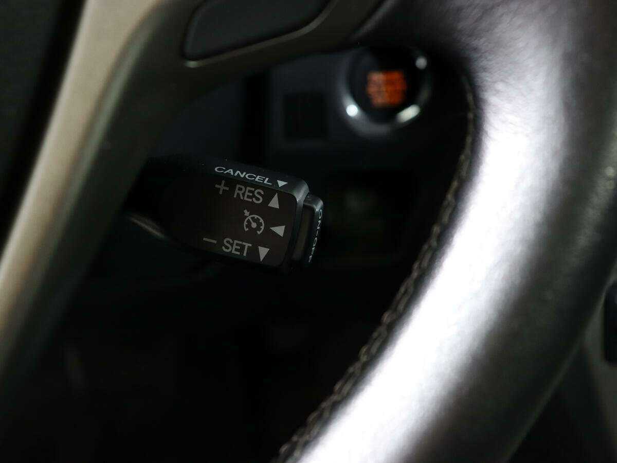 Купить Toyota Avensis, 2011, 126 000 км, фото №13