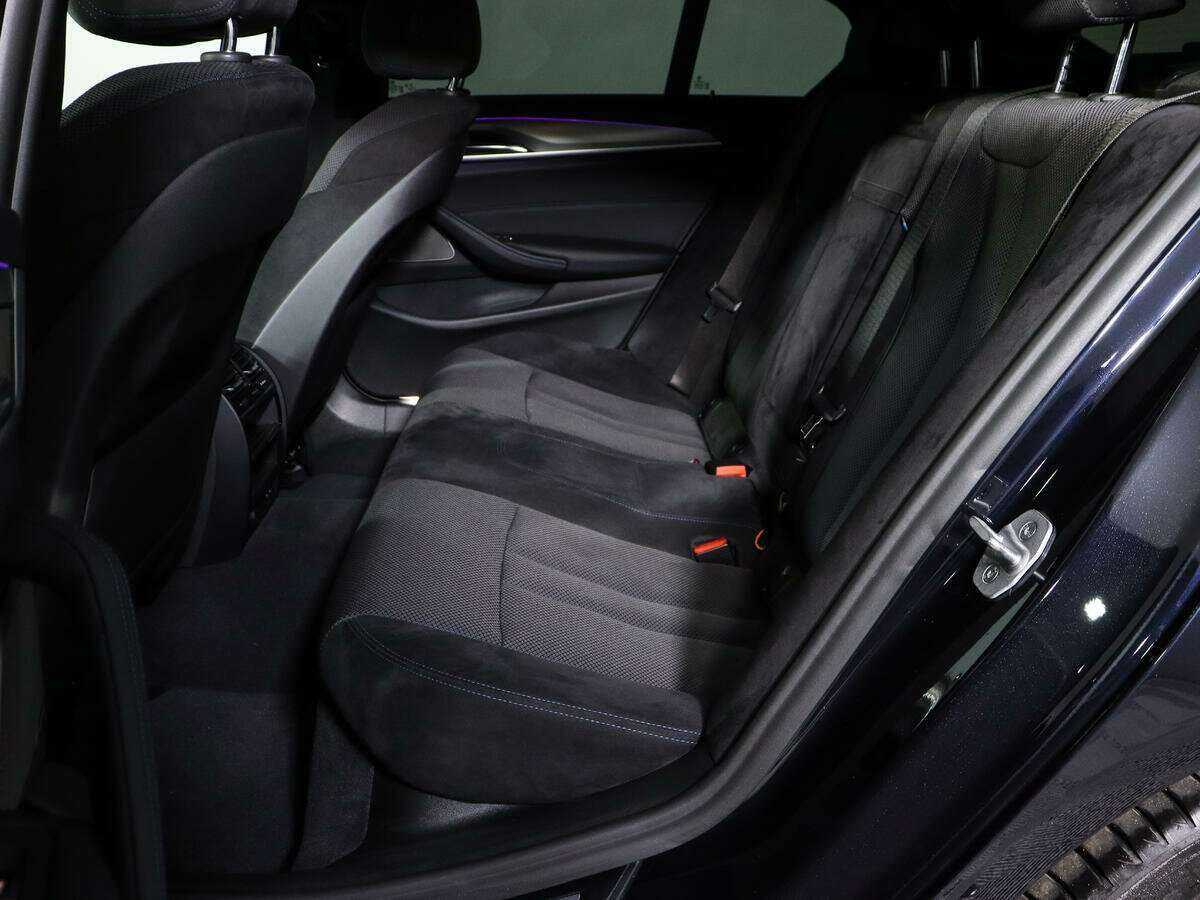 Купить BMW 5 серии 530i xDrive, 2020, 122 187 км, фото №9