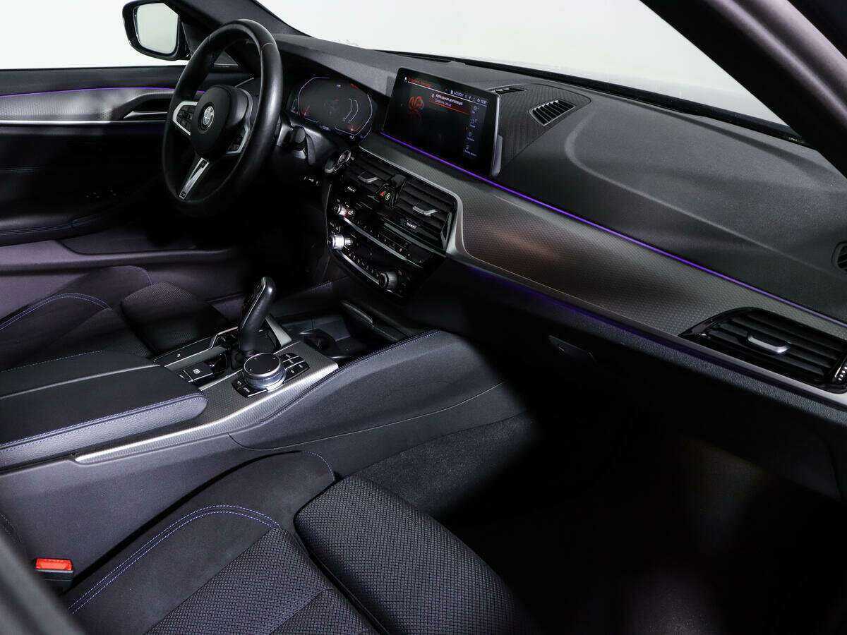 Купить BMW 5 серии 530i xDrive, 2020, 122 187 км, фото №10