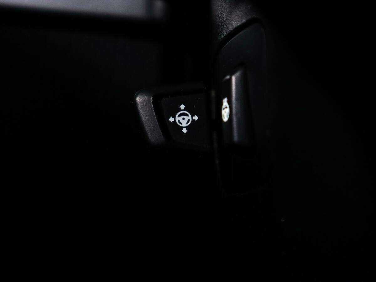 Купить BMW 5 серии 523i, 2011, 239 272 км, фото №16