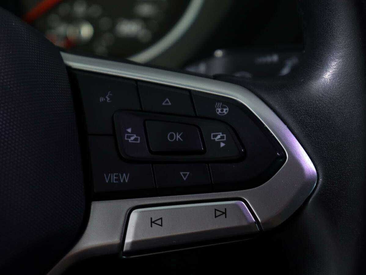 Купить Volkswagen Tiguan, 2020, 43 933 км, фото №17