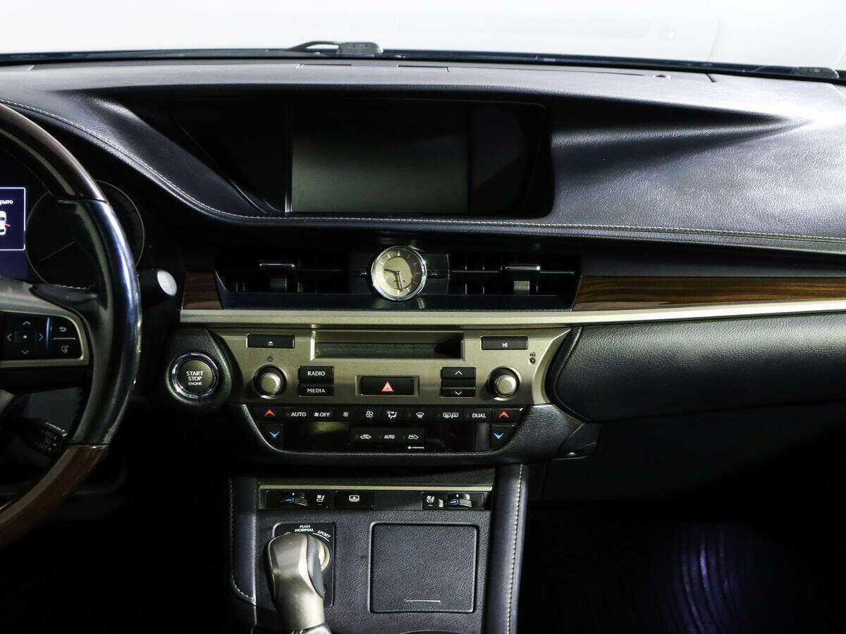 Купить Lexus ES 200, 2016, 121 281 км, фото №10