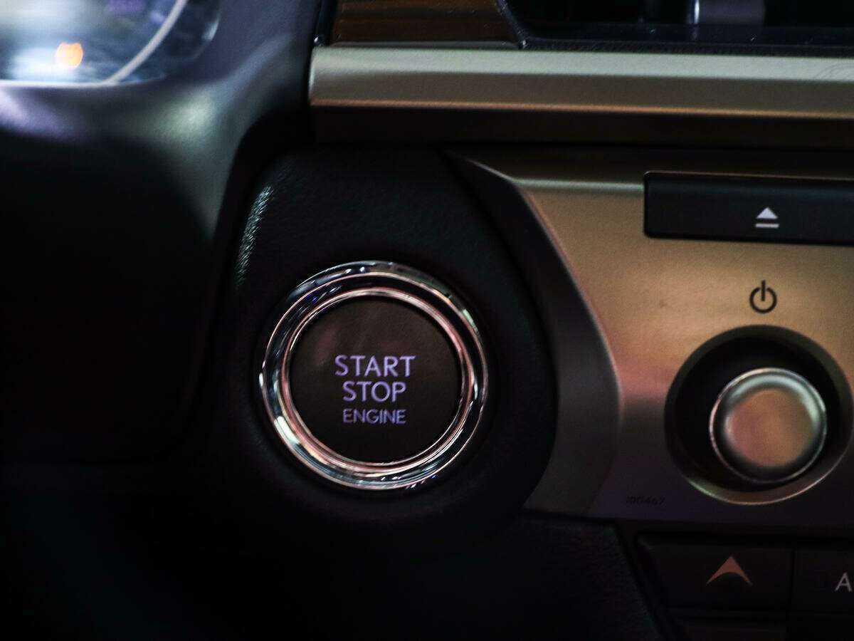 Купить Lexus ES 200, 2016, 121 281 км, фото №19