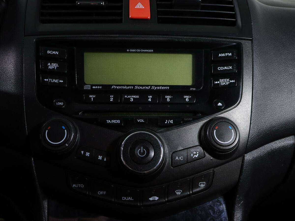 Купить Honda Accord, 2004, 374 809 км, фото №17