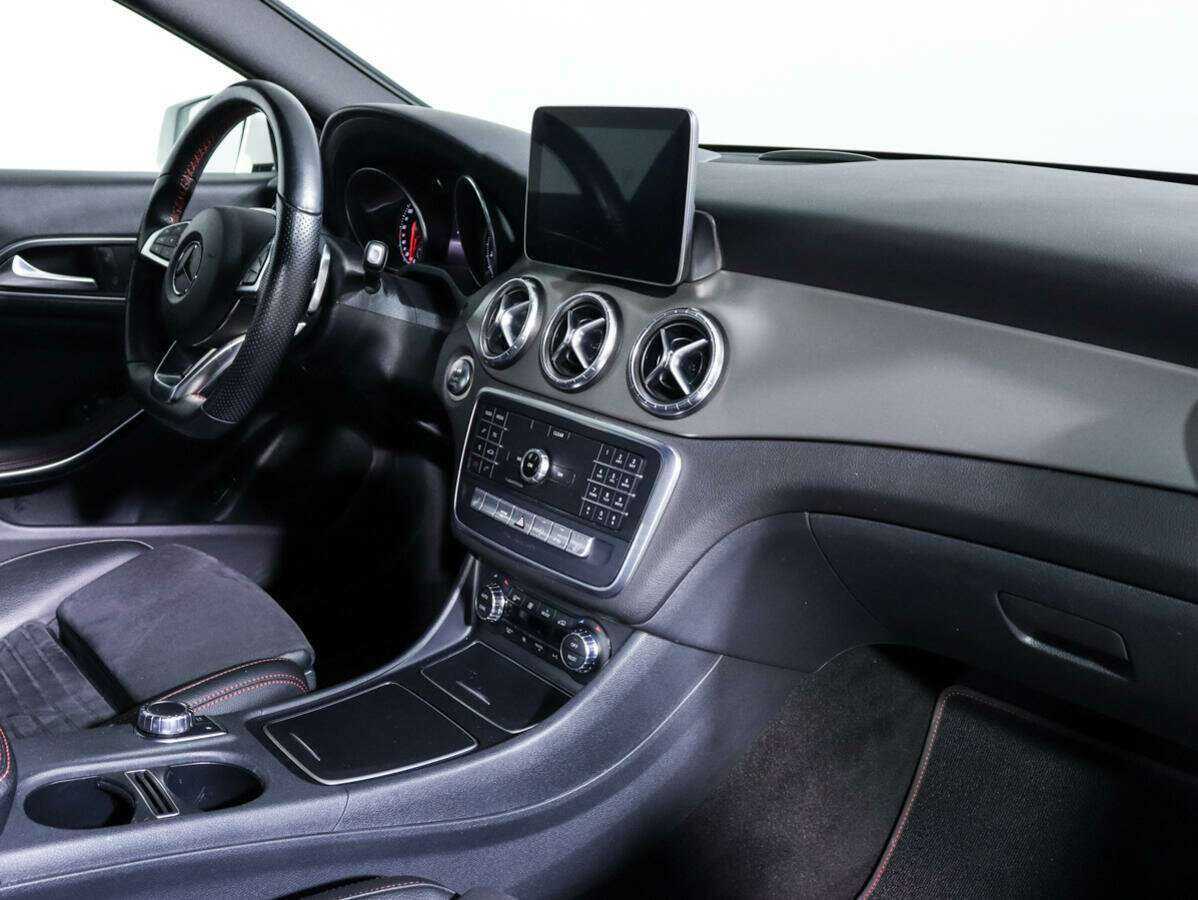 Купить Mercedes-Benz CLA 250, 2018, 54 695 км, фото №9