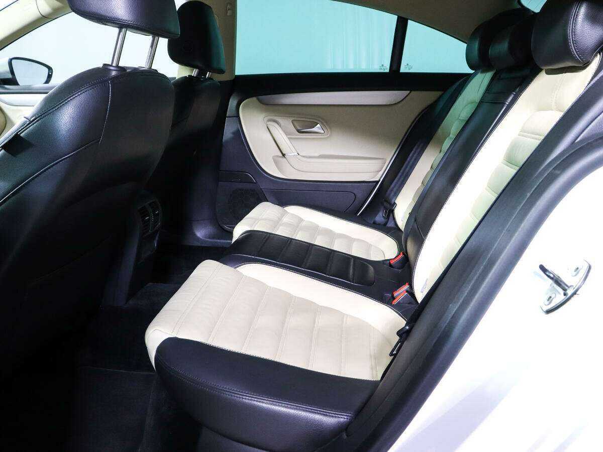 Купить Volkswagen Passat CC, 2011, 148 000 км, фото №8
