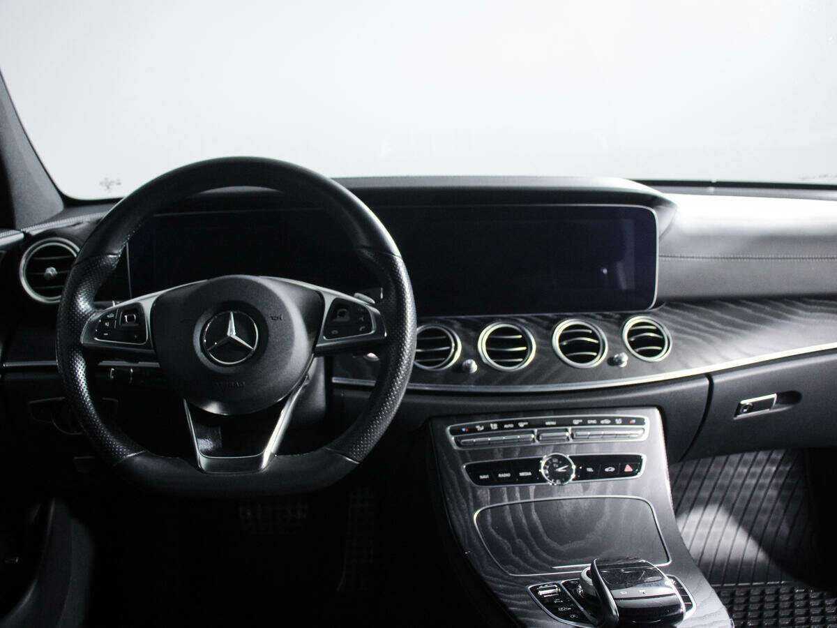 Купить Mercedes-Benz E-Класс 200, 2017, 81 759 км, фото №9