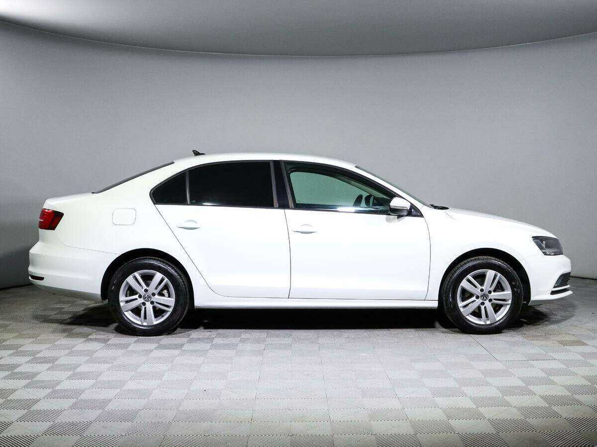 Купить Volkswagen Jetta, 2016, 141 263 км, фото №4