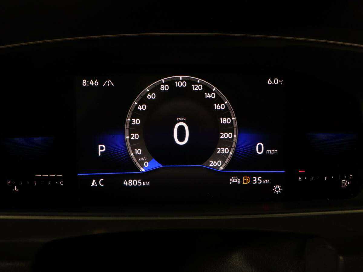 Купить Volkswagen Tiguan, 2022, 4 803 км, фото №8