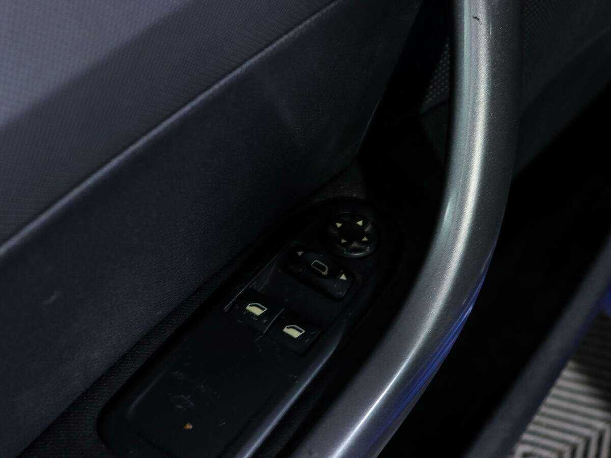 Купить Peugeot 308, 2010, 222 204 км, фото №13