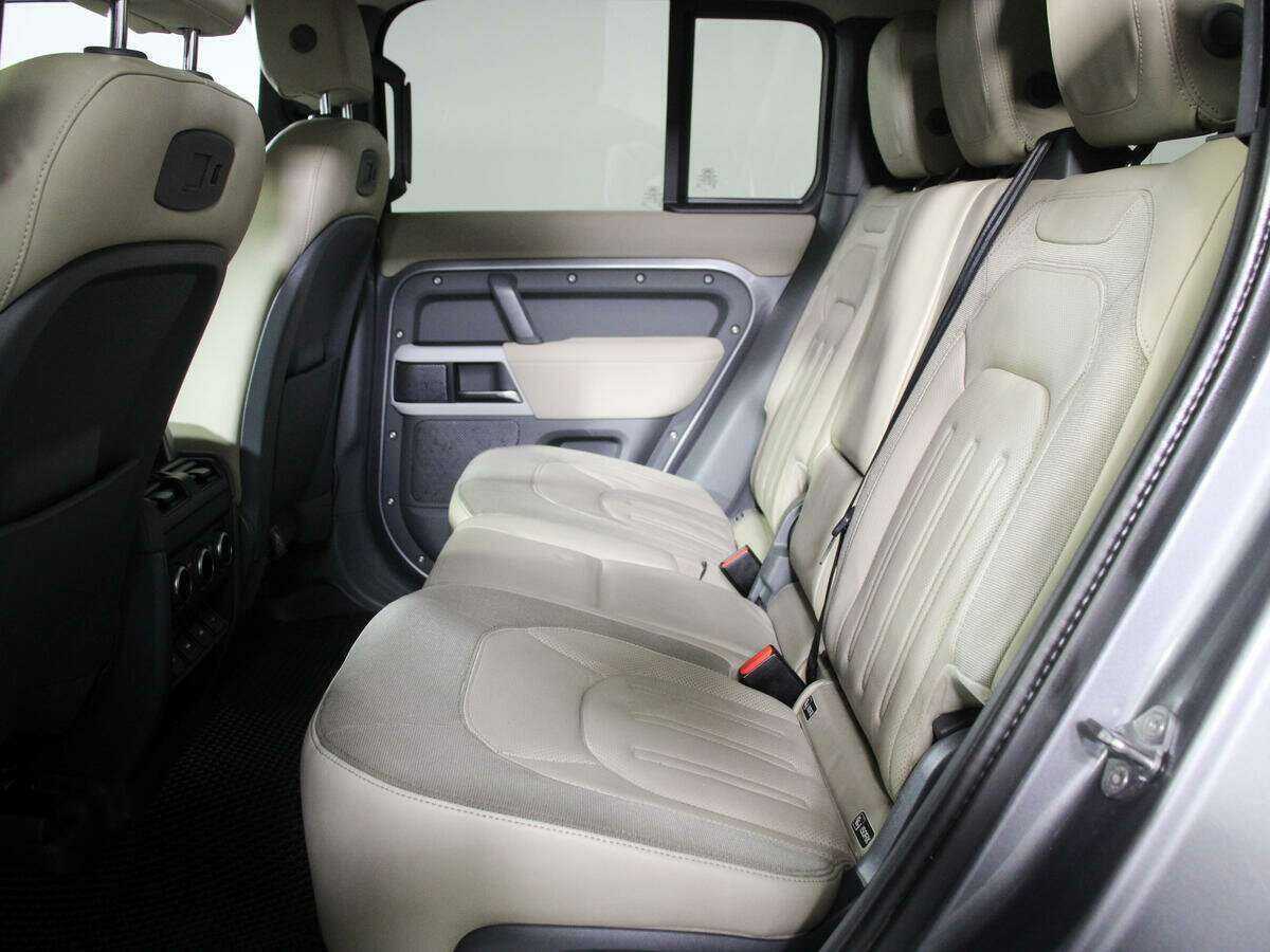 Купить Land Rover Defender 110, 2020, 117 950 км, фото №9