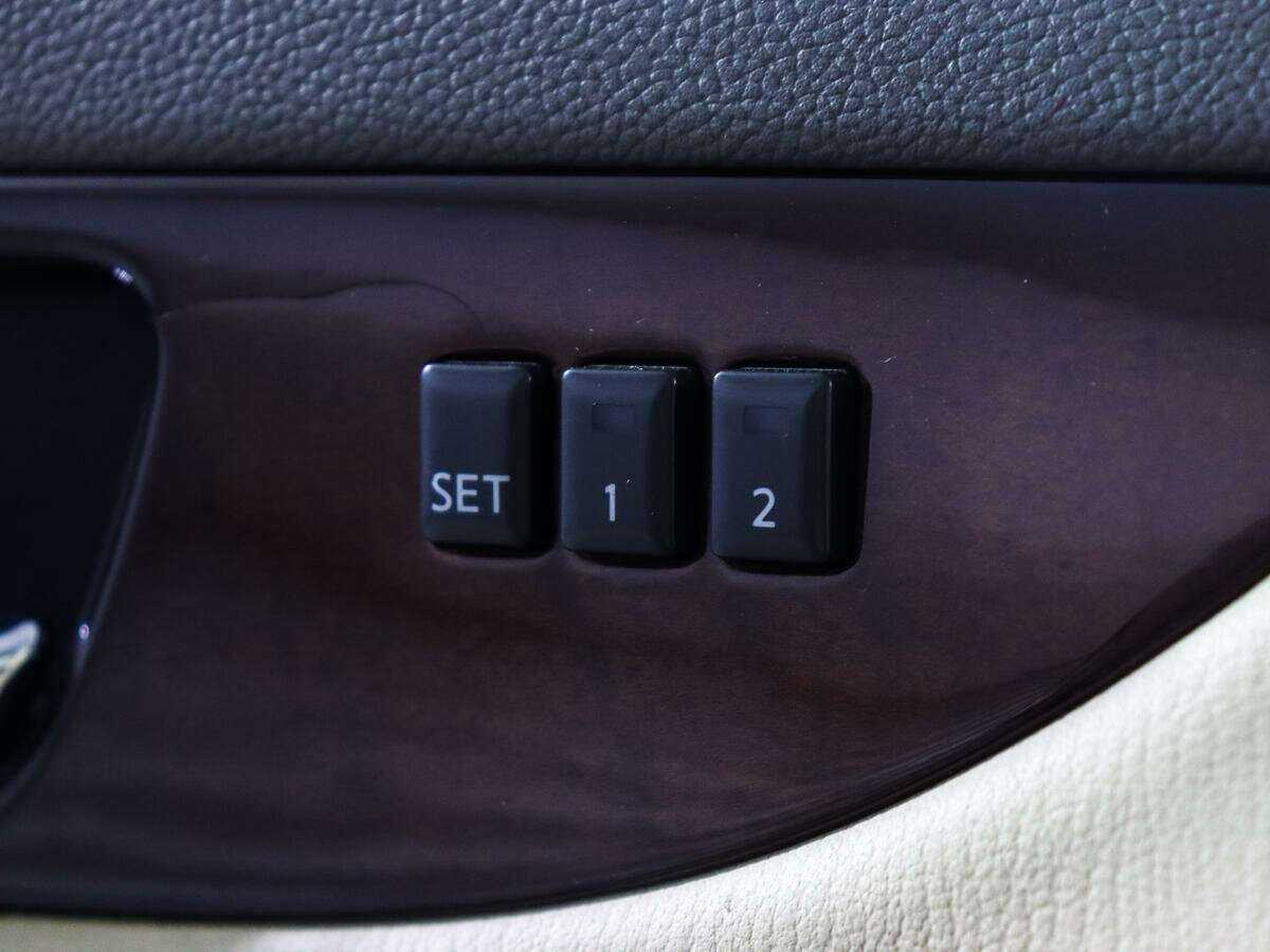 Купить Infiniti EX35, 2008, 188 990 км, фото №17