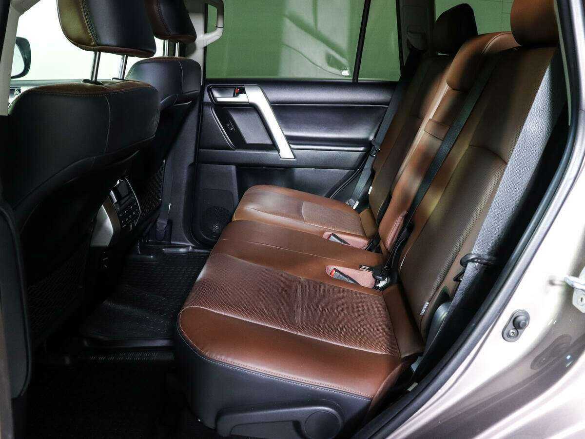 Купить Toyota Land Cruiser Prado, 2020, 34 744 км, фото №7
