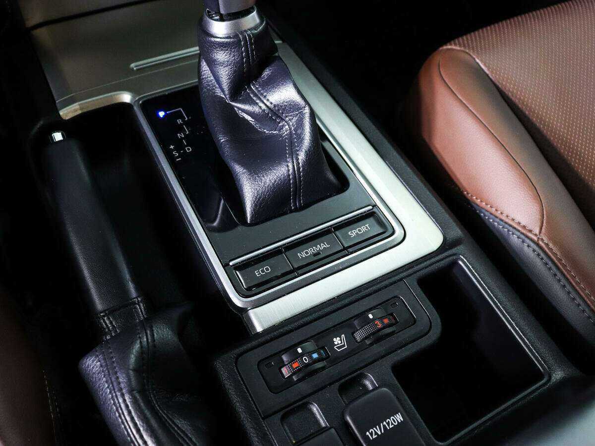 Купить Toyota Land Cruiser Prado, 2020, 34 744 км, фото №15