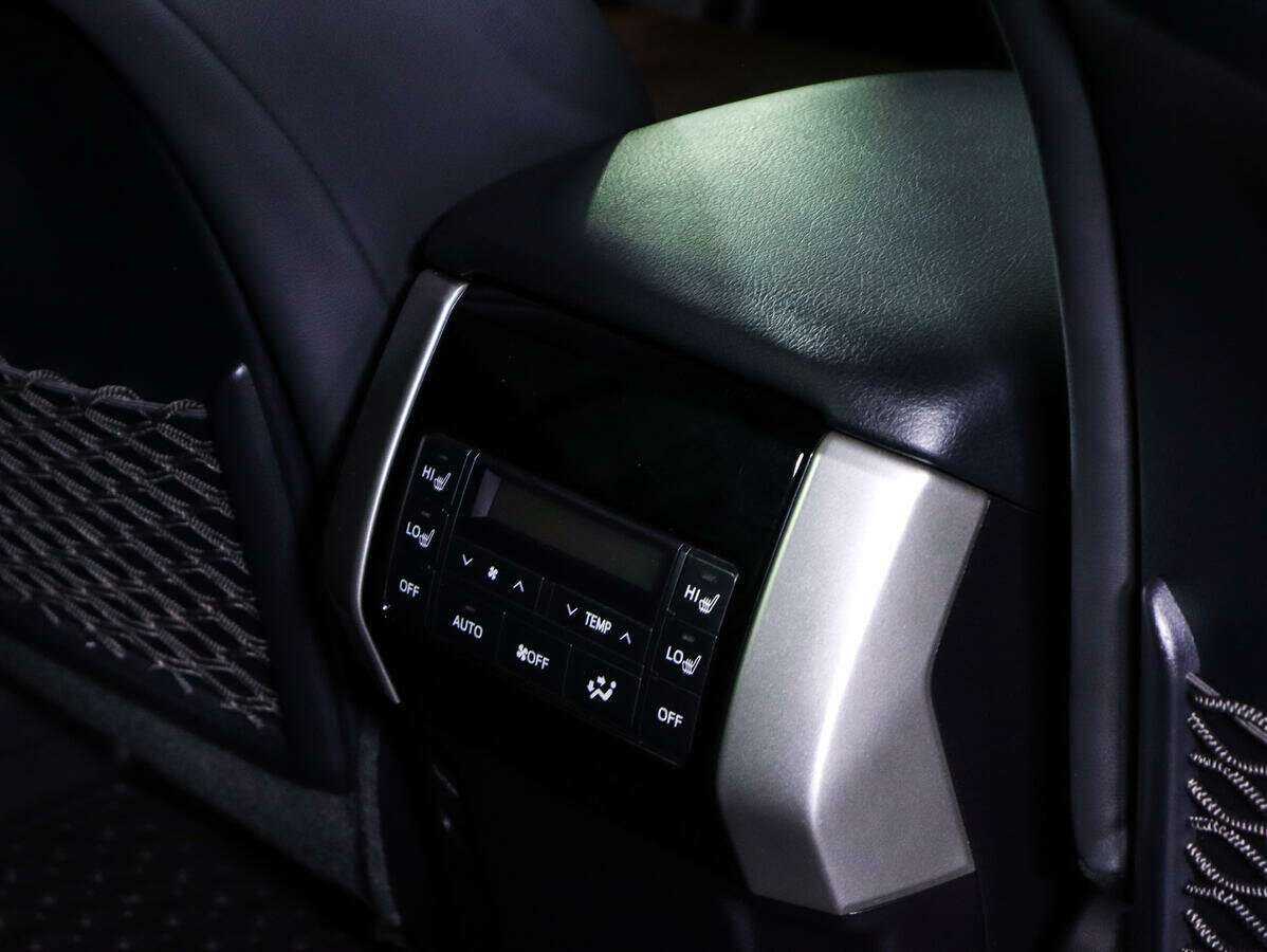 Купить Toyota Land Cruiser Prado, 2020, 34 744 км, фото №23
