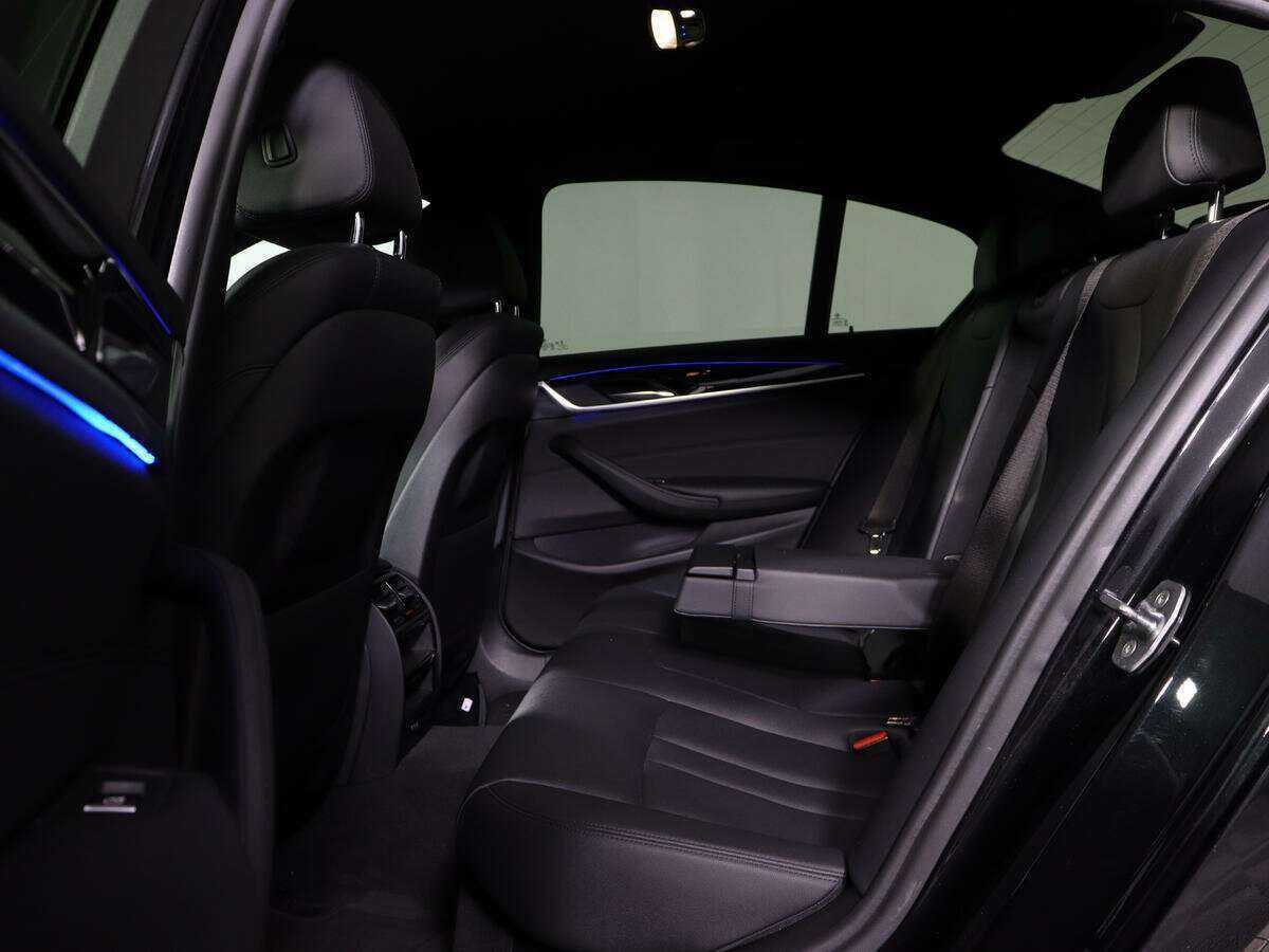 Купить BMW 5 серии 520d xDrive, 2017, 103 000 км, фото №10