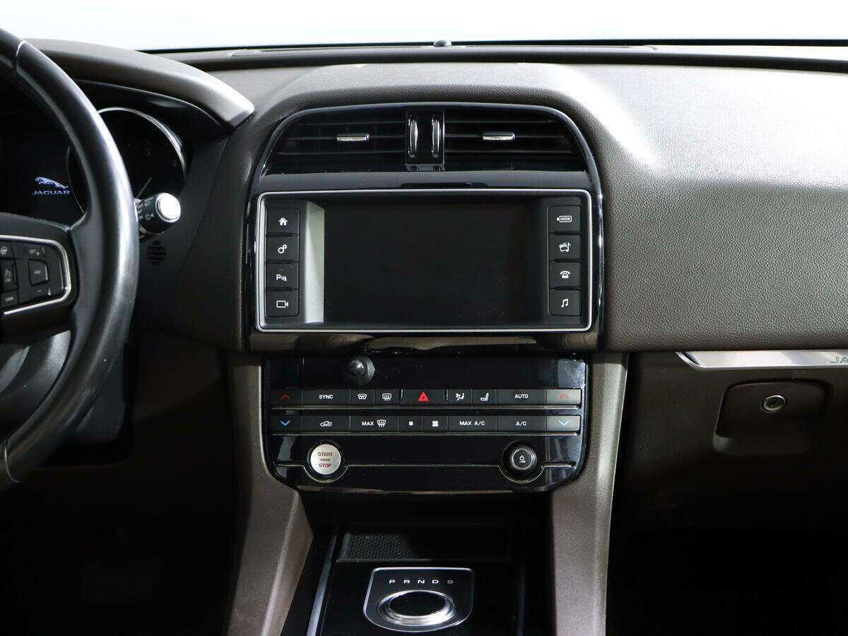 Купить Jaguar F-Pace, 2017, 130 200 км, фото №13